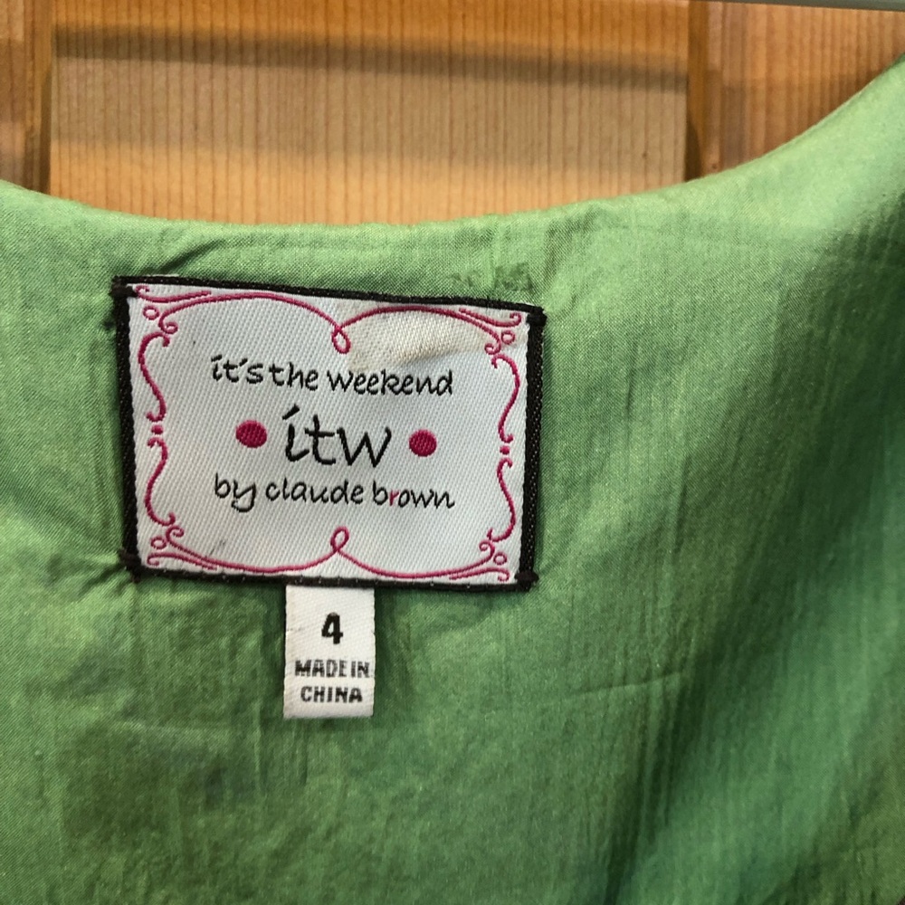 3 for $15 It’s the Weekend vintage dress pattern by Claude Brown - Picture 2 of 4